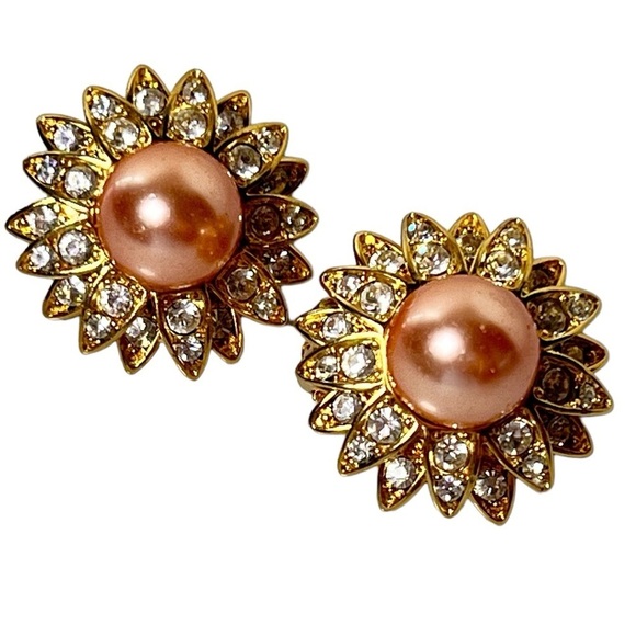 Joan Rivers Jewelry - Vintage Joan Rivers 1990s Champagne Pearl Gold Tone Clip On Earrings